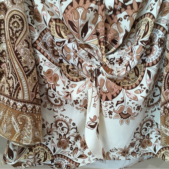 Cupcake&cashmere Womens size S Paisley printed Top Flare Sleeve Brown White New - Picture 6 of 10